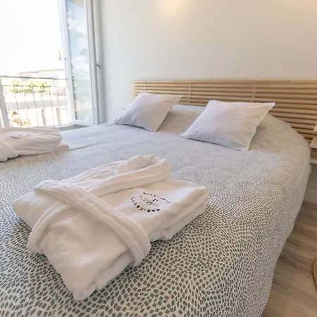 Viognier - Avec Jacuzzi Apartment *