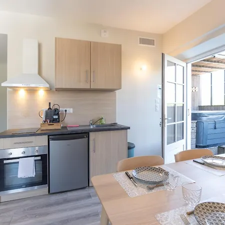 Viognier - Avec Jacuzzi Apartment *